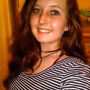 Meet your Posher, Caroline